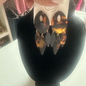 Tortoiseshell Layered Drop Earrings for Women